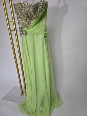 Tony Bowls Lime Green Strapless Beaded Evening Gown 4 Fair